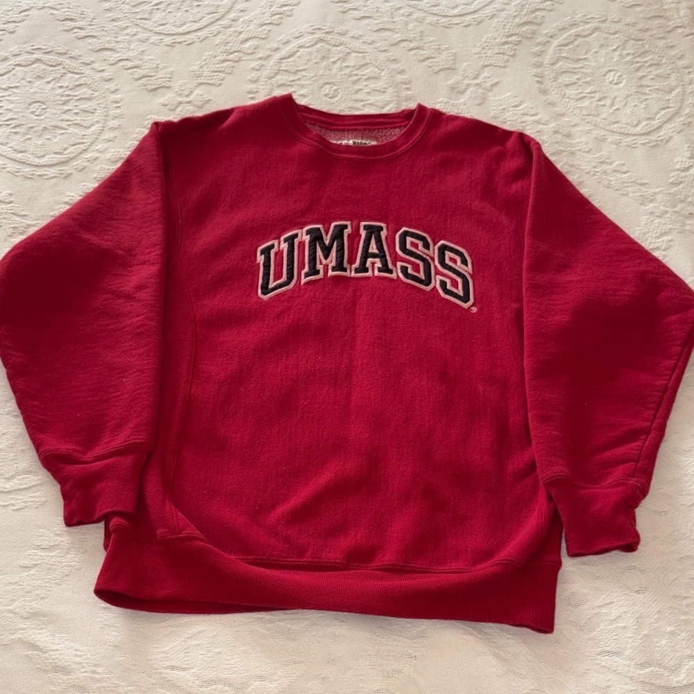 Vintage Steve & Barry’s UMass Embroidered Red Crewneck Sweatshirt Unisex S